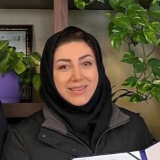 لعیا شیرین زاده فیض آبادی 